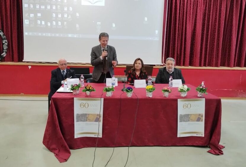 All’istituto comprensivo “Cavour” di Catania il seminario per i 60 anni della scuola media